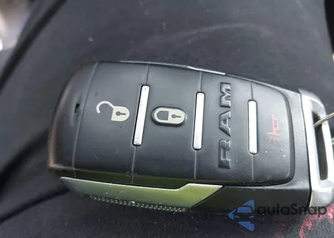 2019 Ram 1500 Big Horn/Lone Star 4X2 5'7 Box from USA, damaged, VIN 1C6RREFT8KN601052